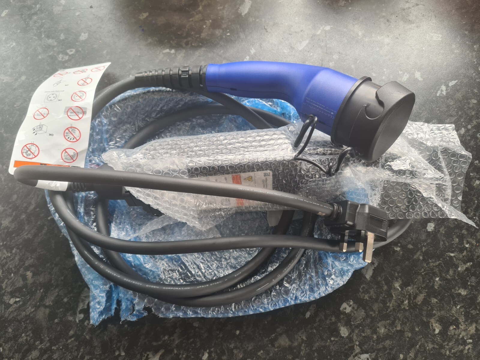 Toyota Prius Electric 240v Home Vehicle Charger G9060-47370 for 