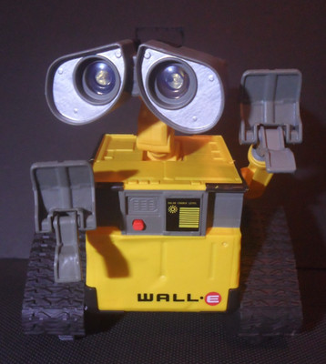 DISNEY PIXAR WALL-E RC FIGURE ROBOT TOY NO REMOTE W/SOUND READ DESCRIPTION 2020