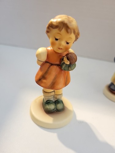 Lot Of 4 Goebel Hummel Figurines Excellent Condition - Picture 5 of 16
