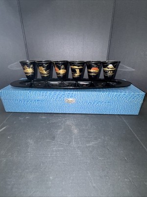 Vintage Japanese black lacquer liqueur/sake cup set with tray (6 pcs) in case