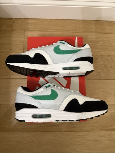 Nike Air Max 1 FN6952 100 White Black Stadium Green Gr. 11,5 Sneaker Turnschuhe - Bild 3 von 4