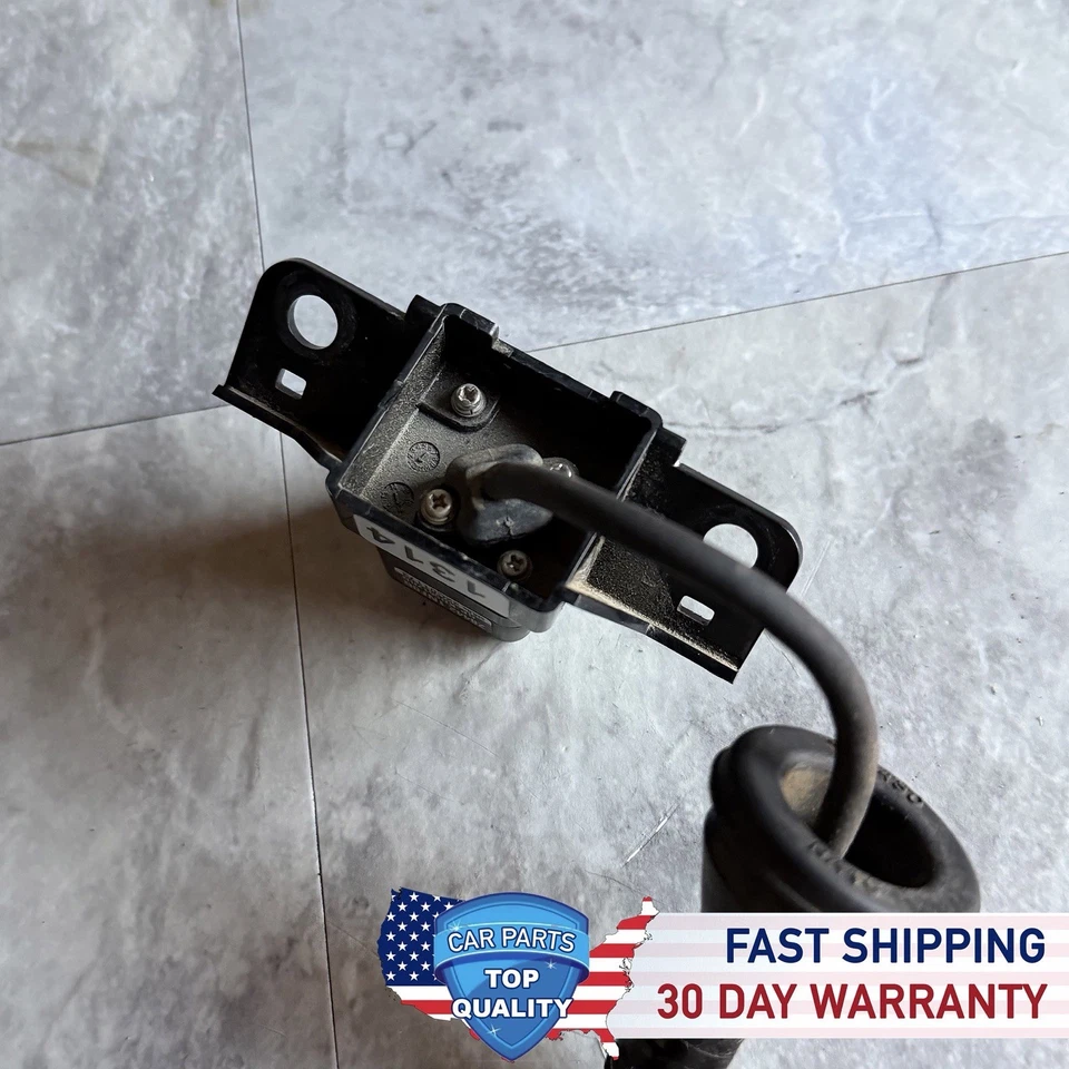 INFINITI G35 G37 G25 Q40 Sedan Rear View Backup Trunk CAMERA GENUINE OEM - Image 3 of 4