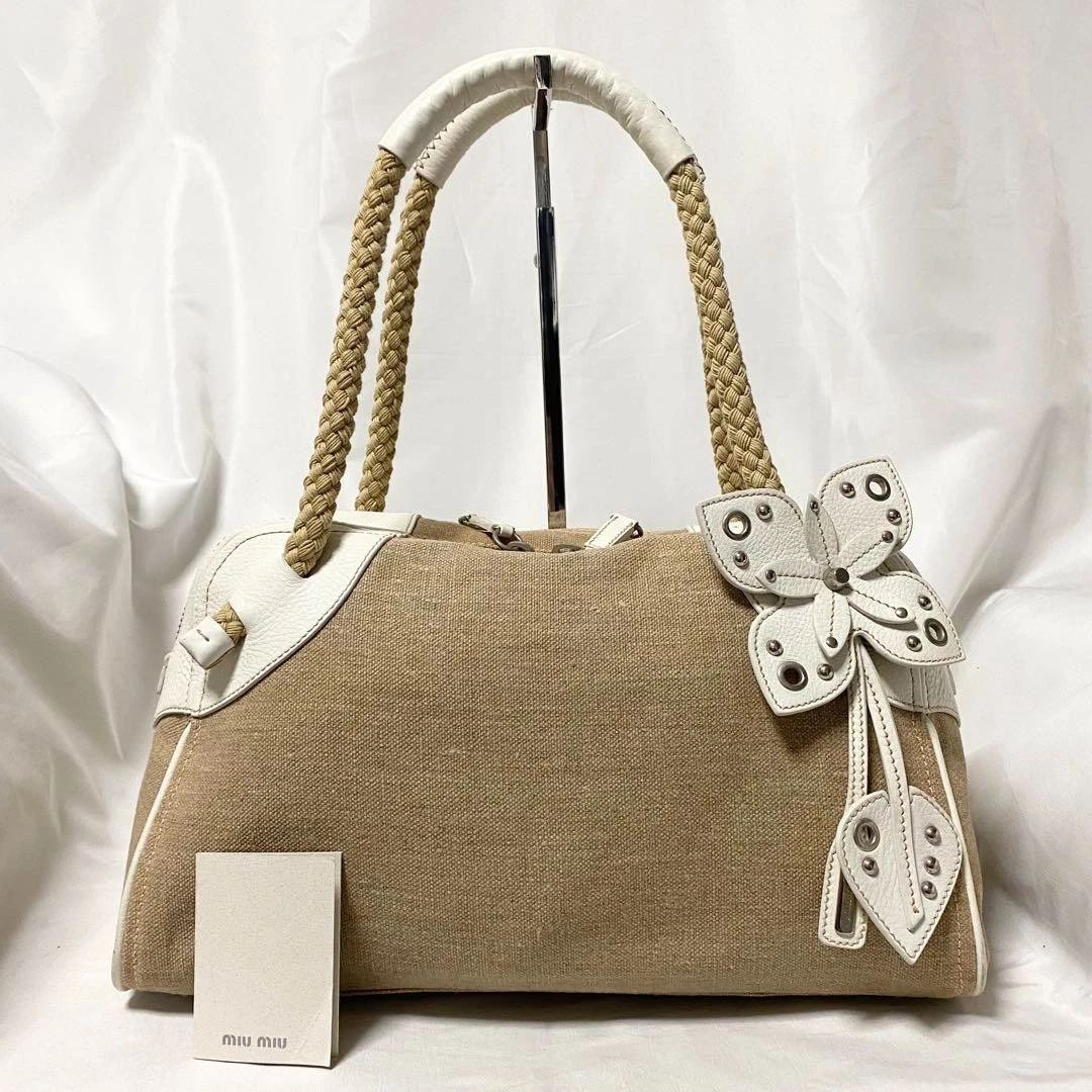 Borsa MIU MIU Flower Matelasse Tote Tracolla Beige Pelle Naturale Borchie Tela