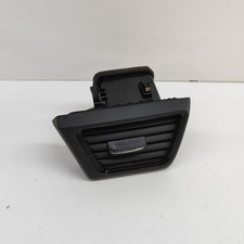 Nissan Leaf MK1 ZE1 Dashboard Air Vent 68761-5SA0B LHD 2019 30293586