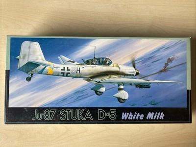 Fujimi 7A-F16-800 Junkers Ju87 Stuka D-5 ''White Milk'' 1:72 ovp
