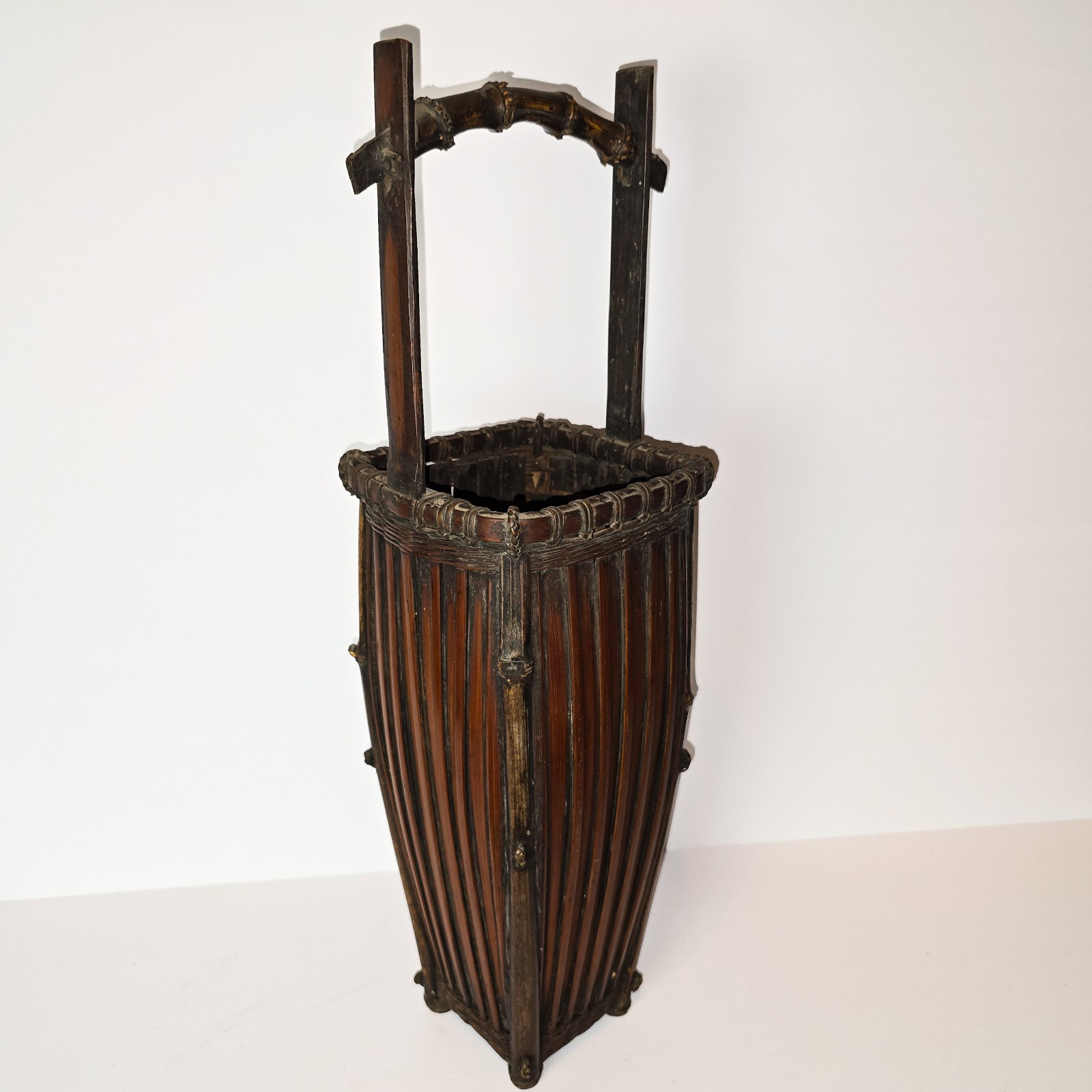 Antique Japanese Bamboo Ikebana Basket w/ Handle Meiji Taisho Ribbed Slat Form