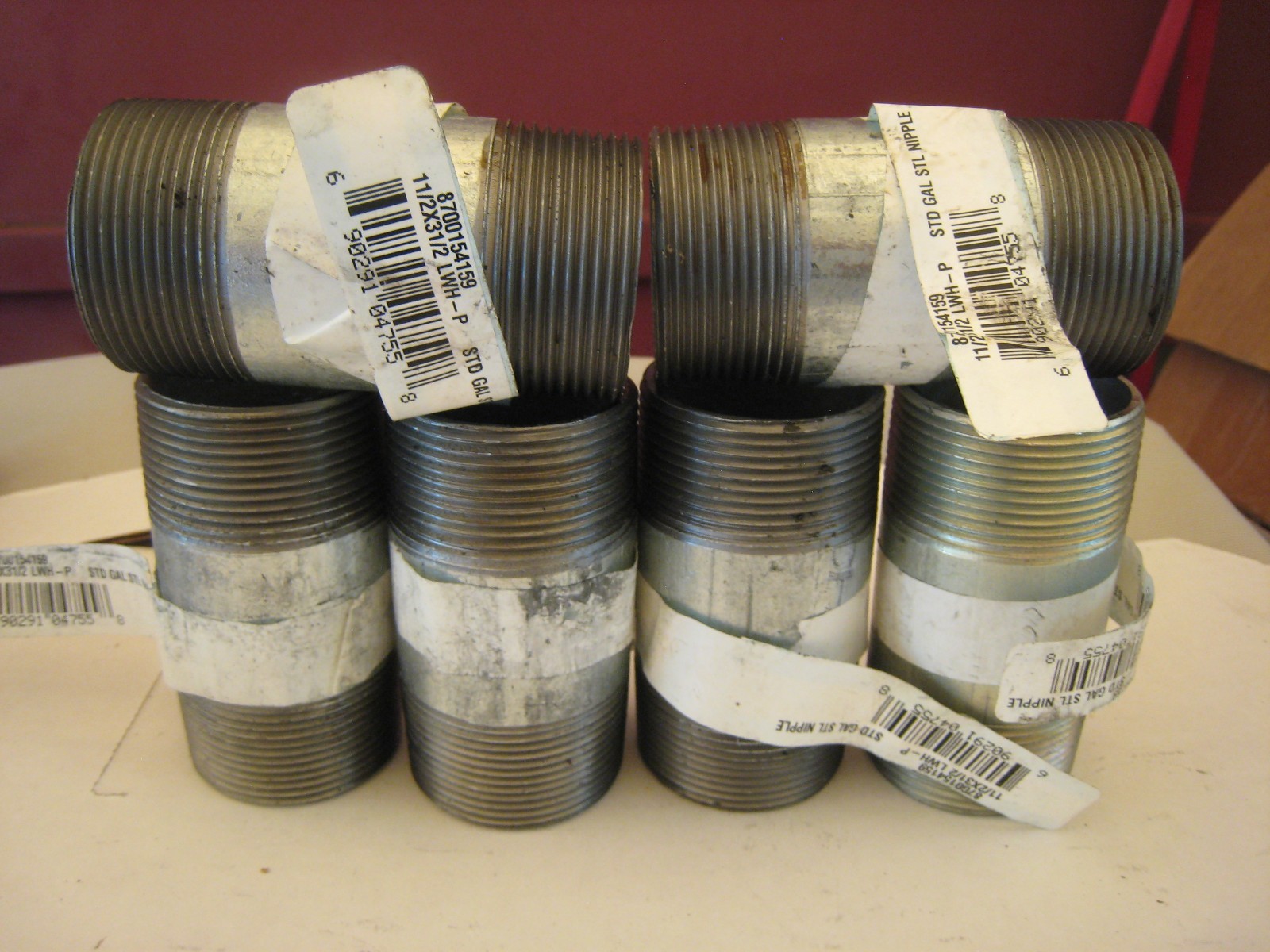 6 X Anvil 8700154159 Galvanized Steel Pipe Fitting Nipple 1-1/2 MNPT x 3-1/2 in.