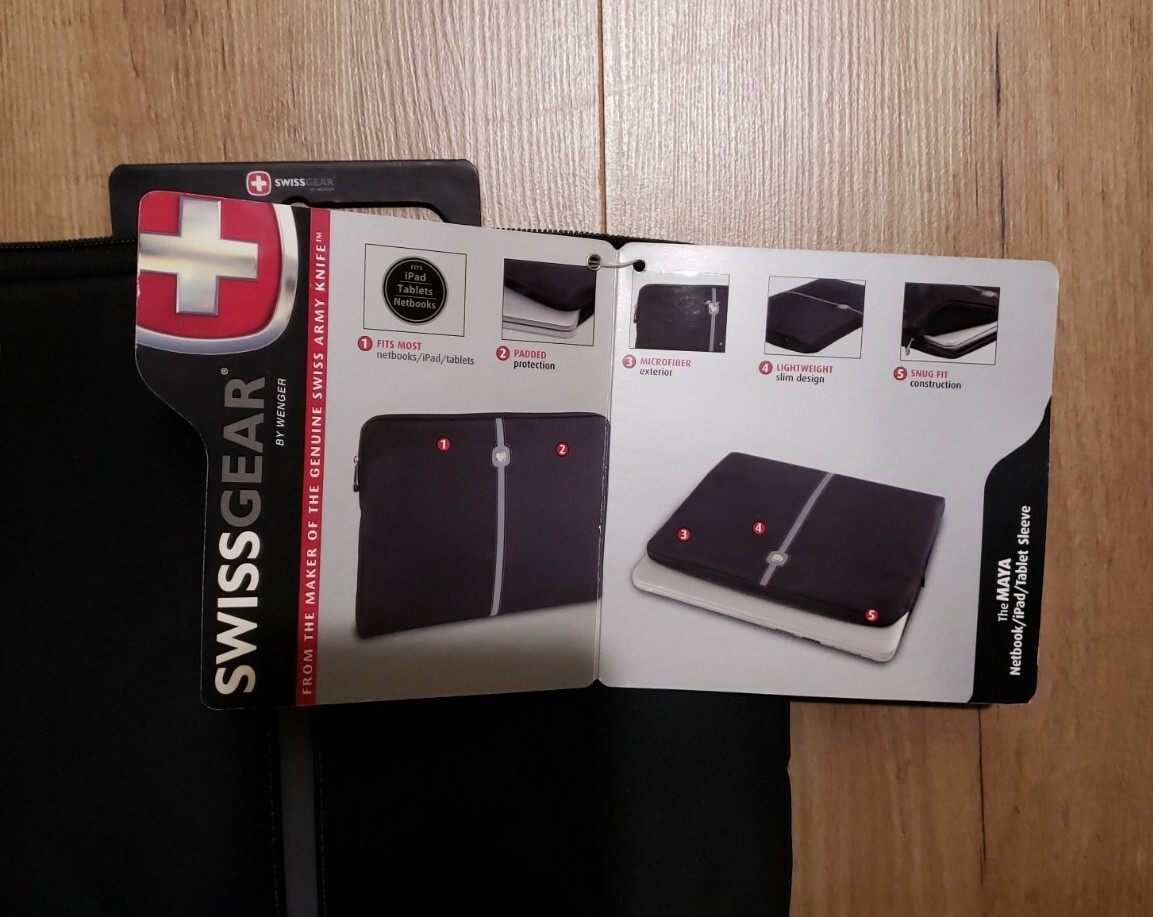 NWT Swiss Gear IPad Tablet Netbook Sleeve Padded Zip Case The Maya
