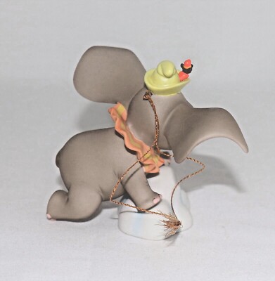 WDCC ダンボ　\"When I See an Elephant Fly\" Dumbo When I See An Elephant Fly Ornament by WDCC Disney