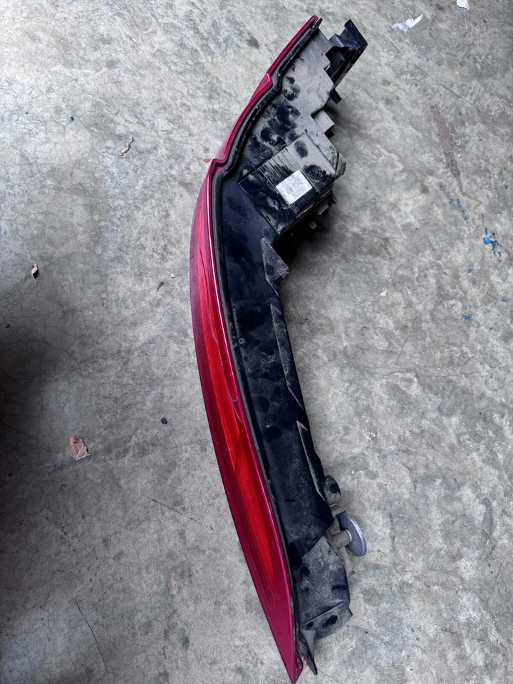 Правый задний фонарь Jaguar F-type - Изображение 2 из 4