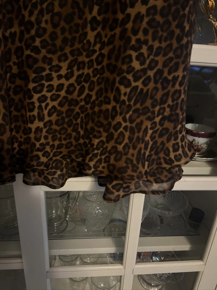 Falda para mujer George talla 16 estampado animal acampanada forrada Foto 3 de 4