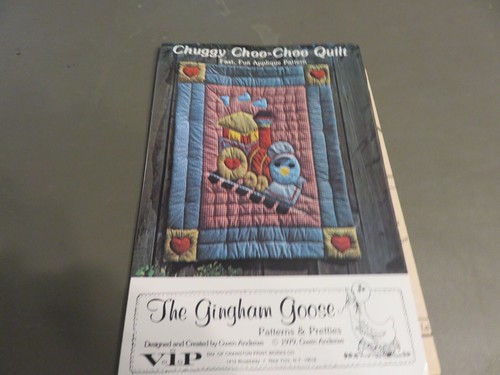 Chuggy Choo Choo, Gingham Goose Baby Quilt Pattern. Machine Appliquéd NEW