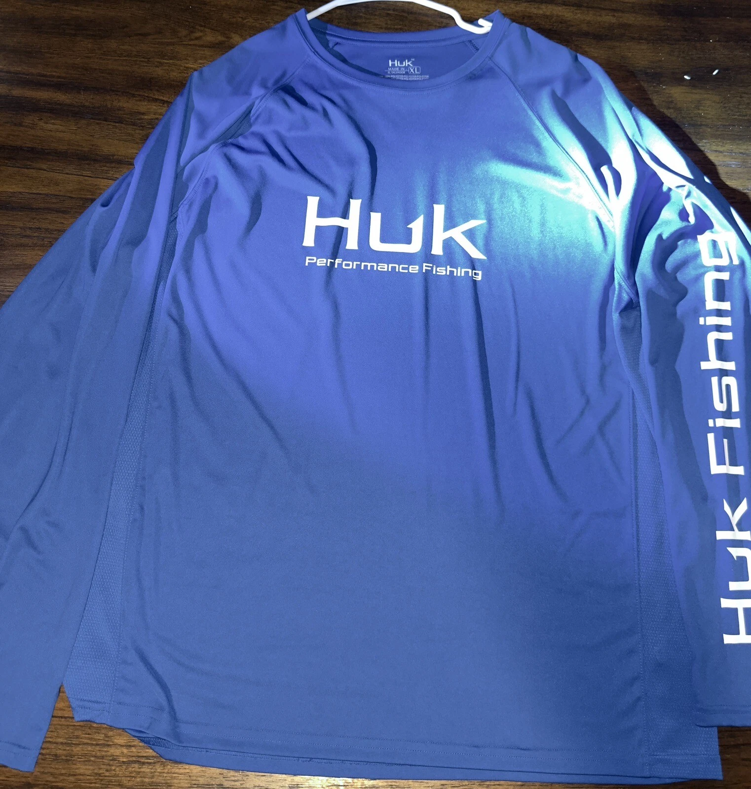 NWOT HUK Performance Fishing Shirt Men's XL Dark Blue Icon X Long Sleeve