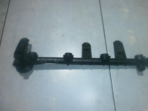 Renault Megane 1998 Fuel injector rail (injectors)(Fuel distributo #26181-34
