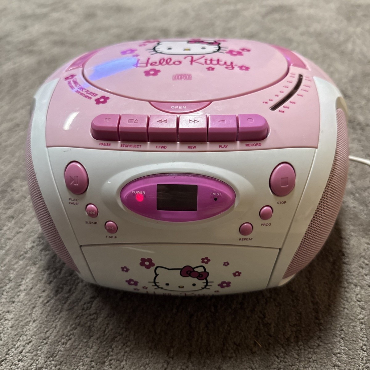HELLO KITTY Boombox AM/FM Radio, Cassette Tape & CD Player