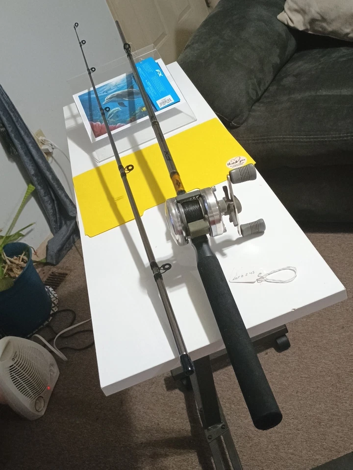 Удилище рыболовное для заброса приманки Shimano FX 7 футов среднее 8-17 фунтов и катушка Corsair CS 2000 - Изображение 3 из 4