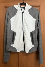 Under Armour Cold Gear Fitted Zip-Up Jacket With Fitted Hand Women s Side MD