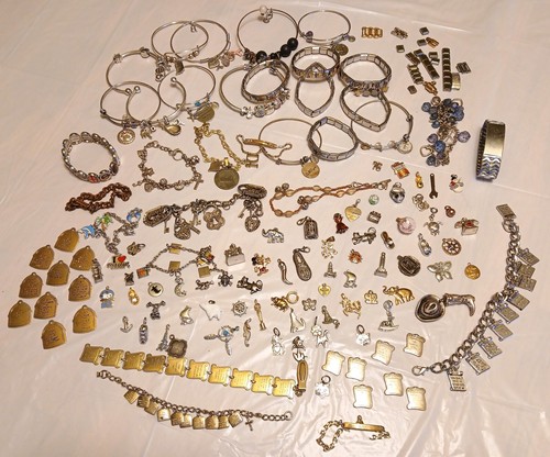VINTAGE CHARM BRACELET LOT 216 CHARMS 32 BRACLETS "MANY PANDORA" D'LIN Q AMORE +
