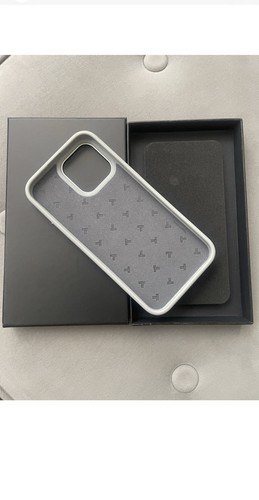 Coque en aluminium Tumi 19 degrés Iphone 15 Pro Max neuve avec étiquette PDSF 175 $ !! - Photo 2 sur 3