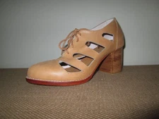 Women's ELF Tan Leather Made by Hand Lace-Up Heel Shoes w/ Cutouts Sz 7 *WORN 1X