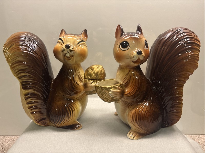 Squirrel Figurines Salem Oregon Nut Growers Honey Huffy Puff Planters Nut 1950s
