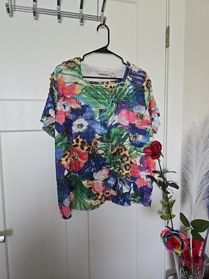 Alfred Dunner Woman Floral Top Blouse Frilly Style 1 X 96% Polyester 4% Spandex 