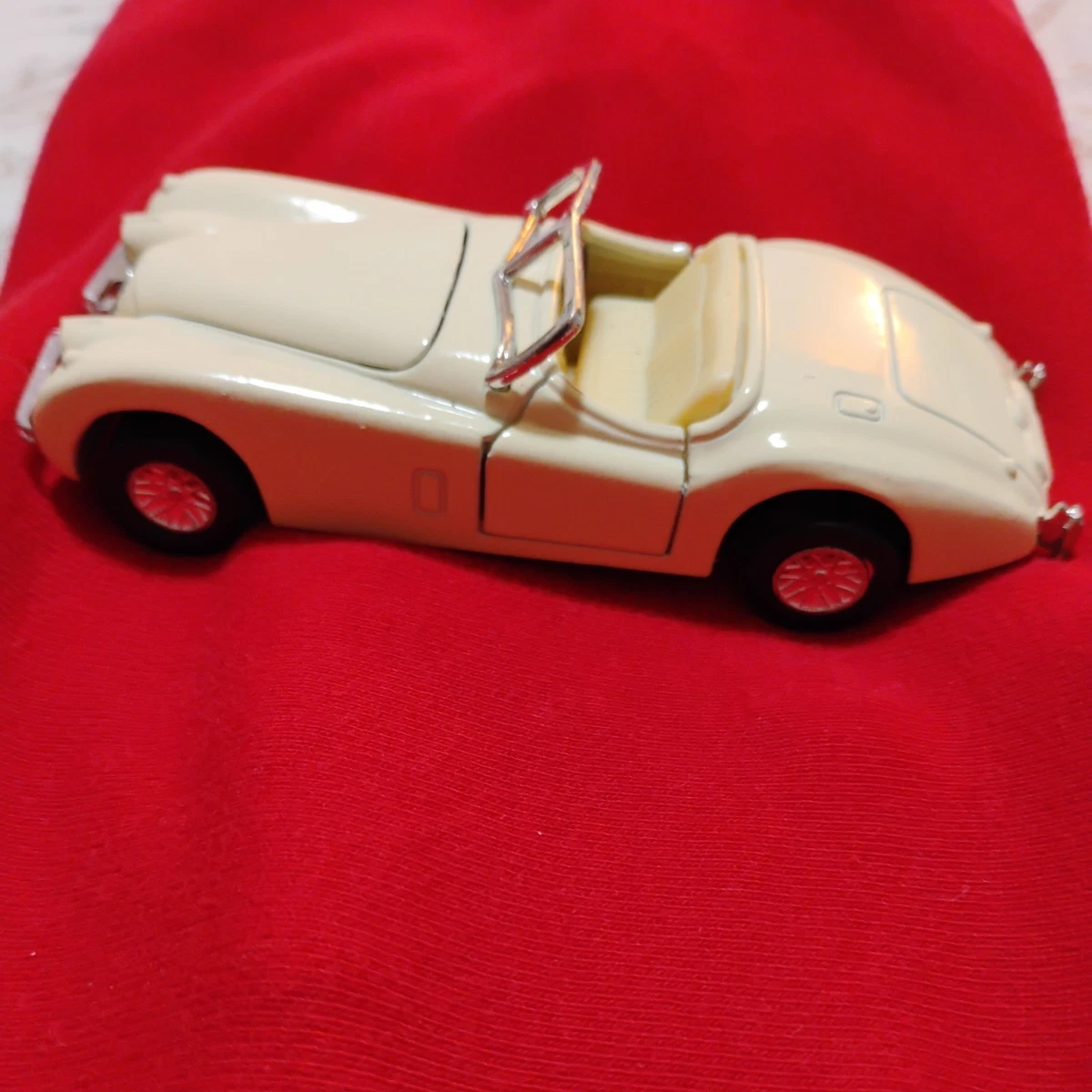 Ertl Jaguar 1:18 Scale Diecast & Toy Vehicles for sale | eBay
