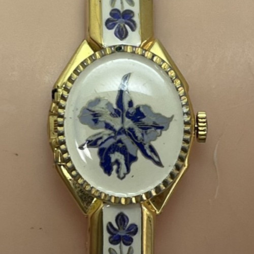 Andre Mouche Swiss Made Quartz Bangle Watch Floral Design Gold Tone #527B