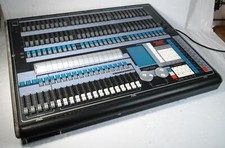Avolites Pearl 2008 Moving Light Controller Lighting Console In Flightcase