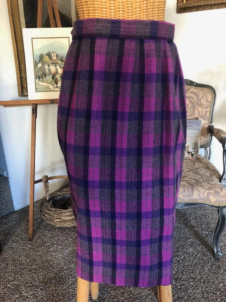 Women s Authentic Wool Plaid Tartan Mid Calf Scottish Skirt Lavender Purple S
