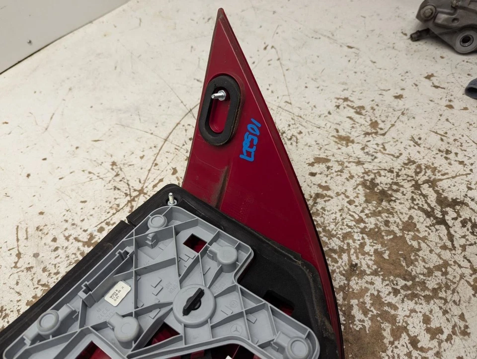 Luz trasera de pasajero tipo 203 sedán C230 para Mercedes Clase C 05-07 792695 Foto 3 de 4