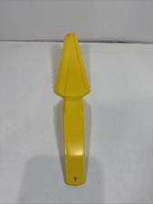 Tupperware Vintage Cut and Serve Pie Cake Cutter Server Yellow