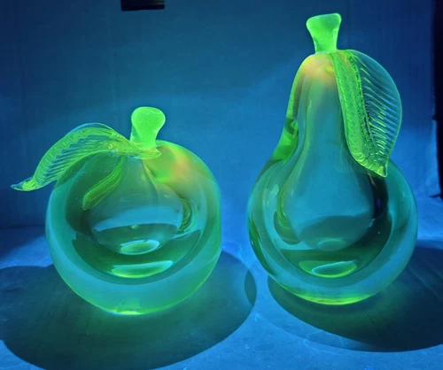 Alfredo Barbini Sommerso Gold Fleck Murano Art Glass Peach Pear Bookends RARE