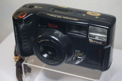 Fuji Discovery 500 Zoom Date Point and Shoot Camera - UNTESTED P/R