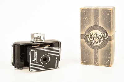 Utility MFG Falcon Junior 127 Film 4x6.5cm Strut-Folding Camera in Box V22