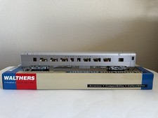 Walthers HO Rock Island Pullman-Standard 52-Seat Coach 932-6770