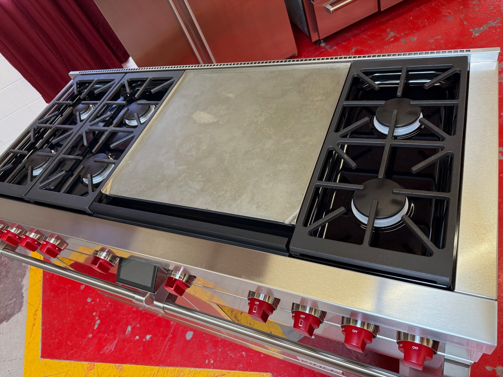 60” Wolf M Series Dual Fuel Range DF60650DGSP (Used few years old)