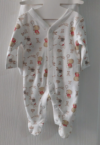 George Tiny Baby Unisex White 8 Piece Starter Set Rabbit Teddy & Striped Layette - Picture 2 of 10