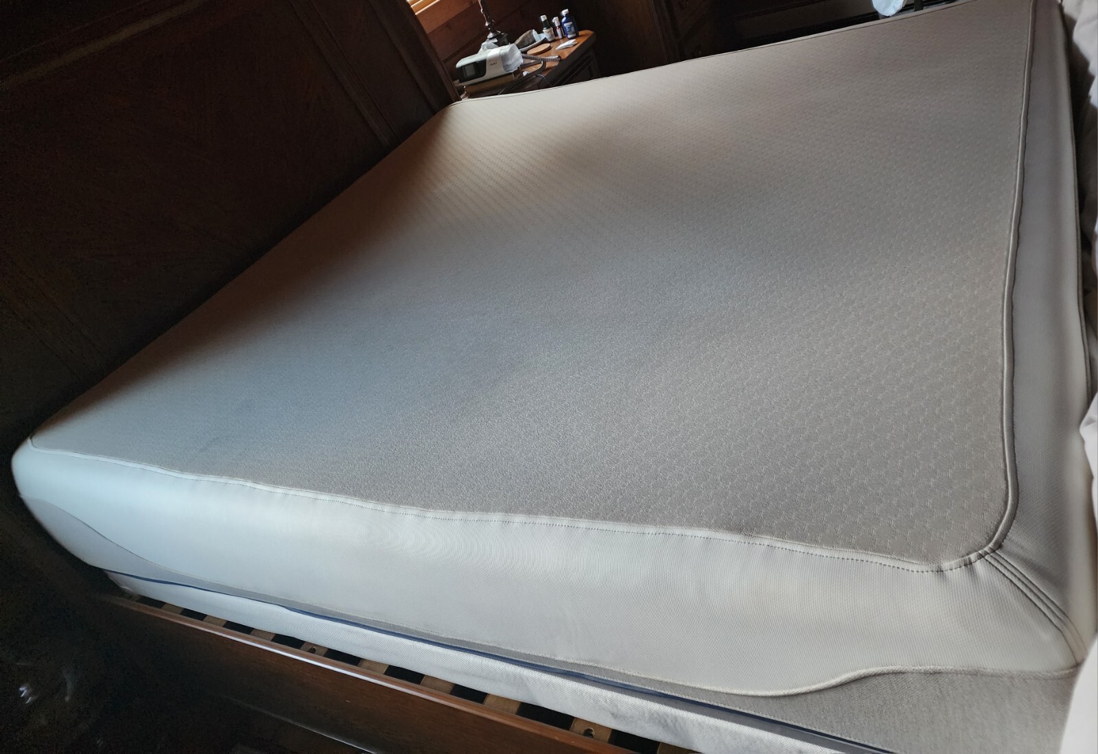 King Size Mattress Only Sleep Number i10 Smart Bed With Pump & Wireless