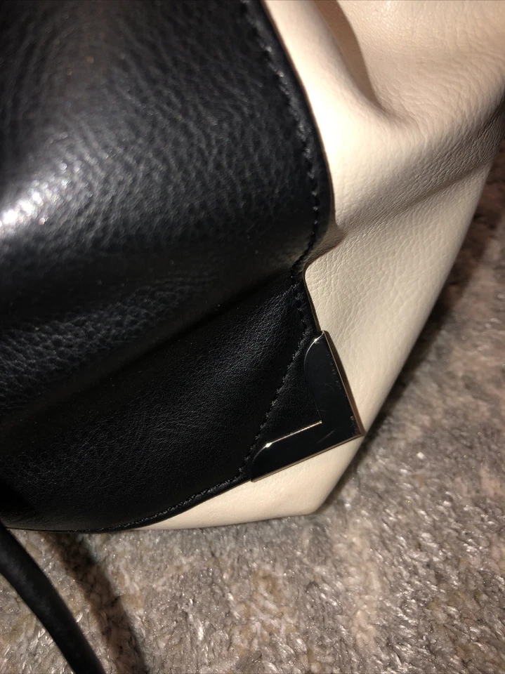 Danielle Nicole Vegan Leather Bucket Bag Colorblock Crossbody - Image 4 of 4