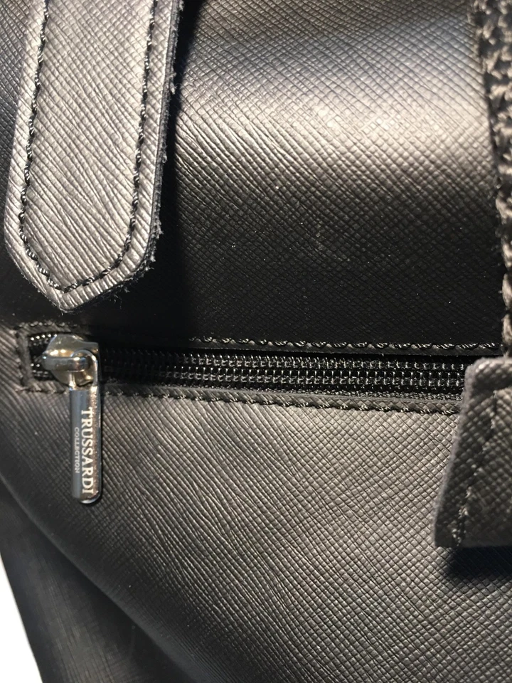 Bolso Mochila Unisex Trussardi Zaino Donna Nero Colección Negro Foto 3 de 4