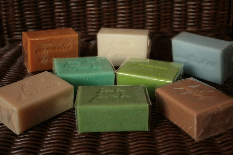 CASA NATURE Hand Made 100g Essential Oils and Shea Butter Soap Bars