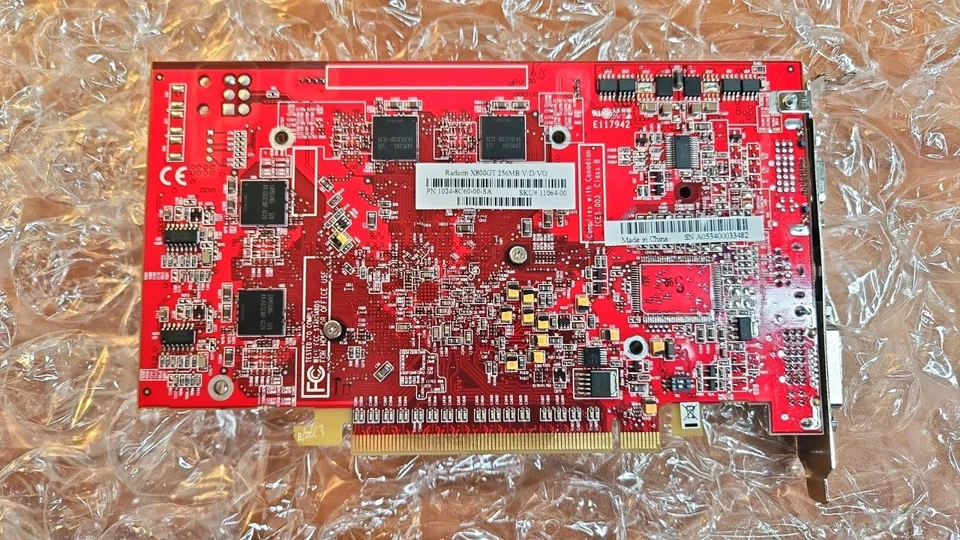 NEW Sapphire Radeon X800GT 256 MB V/D/VO PCIe OPEN BOX - Image 3 of 4