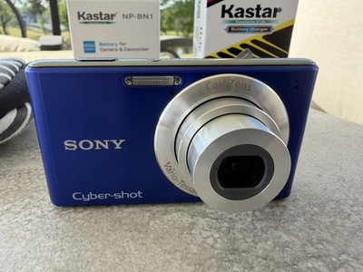 Sony Cyber-Shot DSC-W530 14.1MP Digital Camera w/4x Zoom Blue