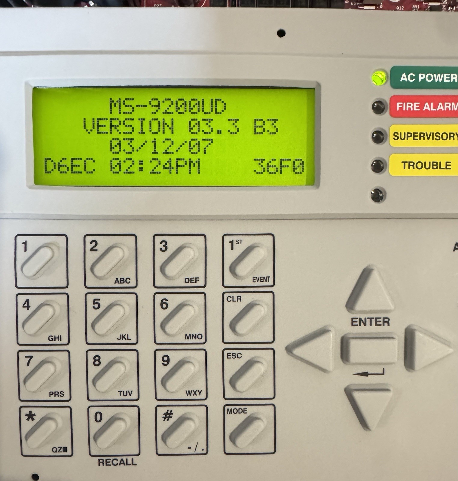NOTIFIER FIREWARDEN NFW2-100. VERSION 3.3 USED! Tested. Works! See Description.