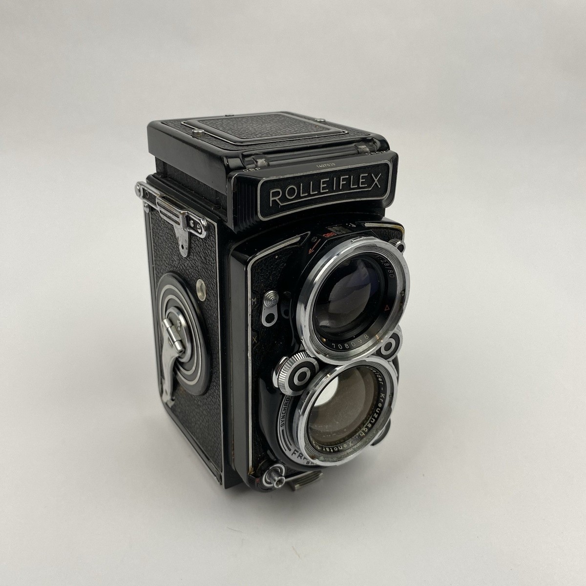 Rolleiflex 2.8C TLR Camera w/ Schneider Xenotar 80mm f/2.8 Rolleiflex 2.8C TLR Camera w/ Schneider Xenotar 80mm f/2.8