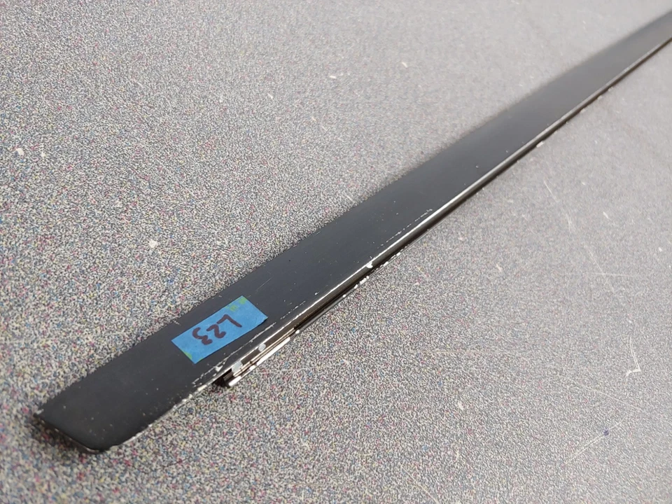 USADO ORIGINAL PORSCHE 911 912 CUPÉ PUERTA IZQUIERDA BRILLANTE MOLDURA HORIZONTAL SUPERIOR L23 Foto 3 de 4