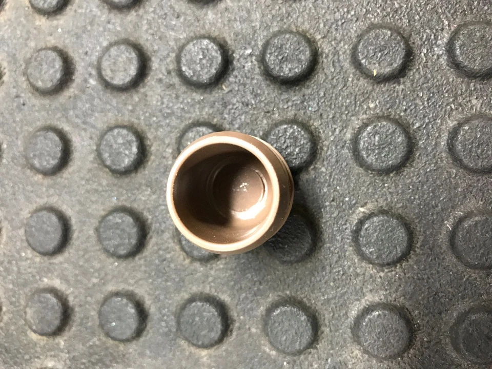 Decker Inc школьный стол стул запасные части GT701P скольжения лот из 50 - Изображение 4 из 4