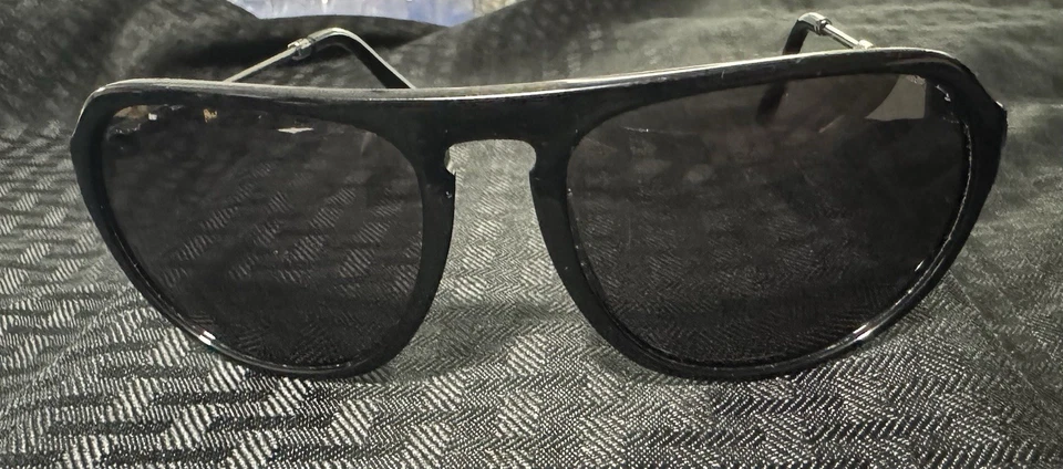 Gafas de sol Burberry 4116 negras ovaladas Foto 2 de 4