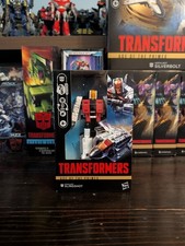 Transformers Age of the Primes Deluxe Class Aerialbot Slingshot Action Figure